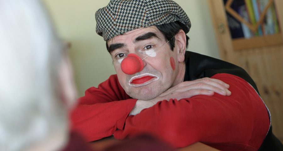 6 Gründe, warum Clowns keine alten Menschen betreuen sollten