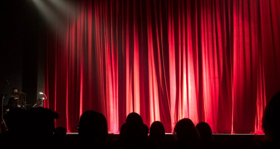 Theaterspielen mit und für Menschen mit Demenz